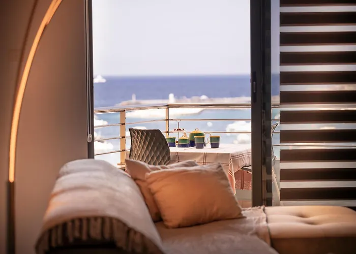 Modern Seaview Luxury *