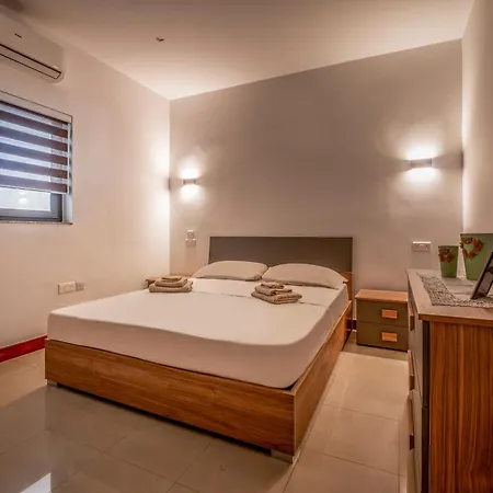 Modern Seaview Luxury Apartament