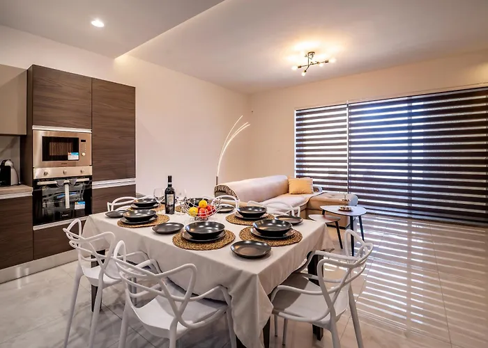 Appartamento Modern Seaview Luxury St. Paul's Bay