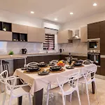 Modern Seaview Luxury